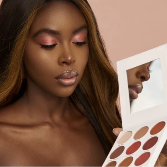 ♡ 3 Items = $25 The GROWN WOMAN PALETTE Full-size BNIB GIVE THEM LALA BEAUTY - Picture 3 of 11